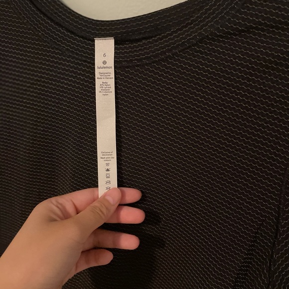 SILVERESCENT Lululemon Athletic Shirt - Picture 4 of 4